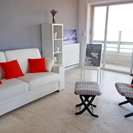 La Vigie-1 By Interhome * Pontaillac